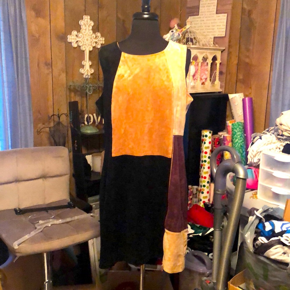 Beautiful Faux Suede Ivanka Trump Women’s Dress Size 16